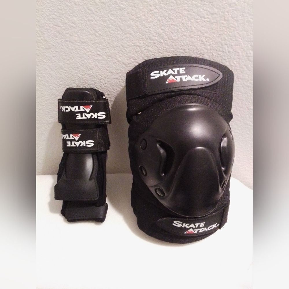 Brand New Skate Attack Knee & Wrist Guards - Size Large